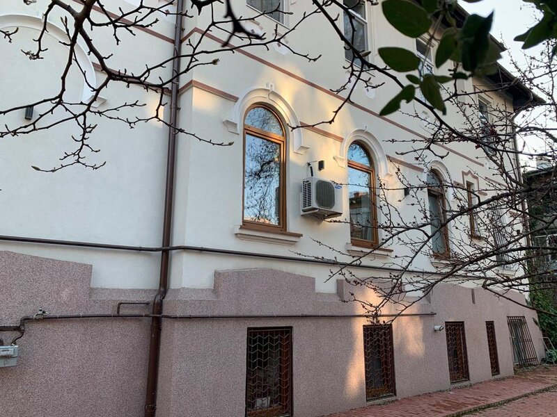 Primaverii, apartament in vila, deosebit