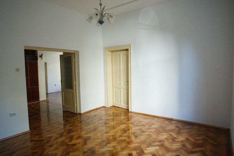 Primaverii, apartament in vila, deosebit